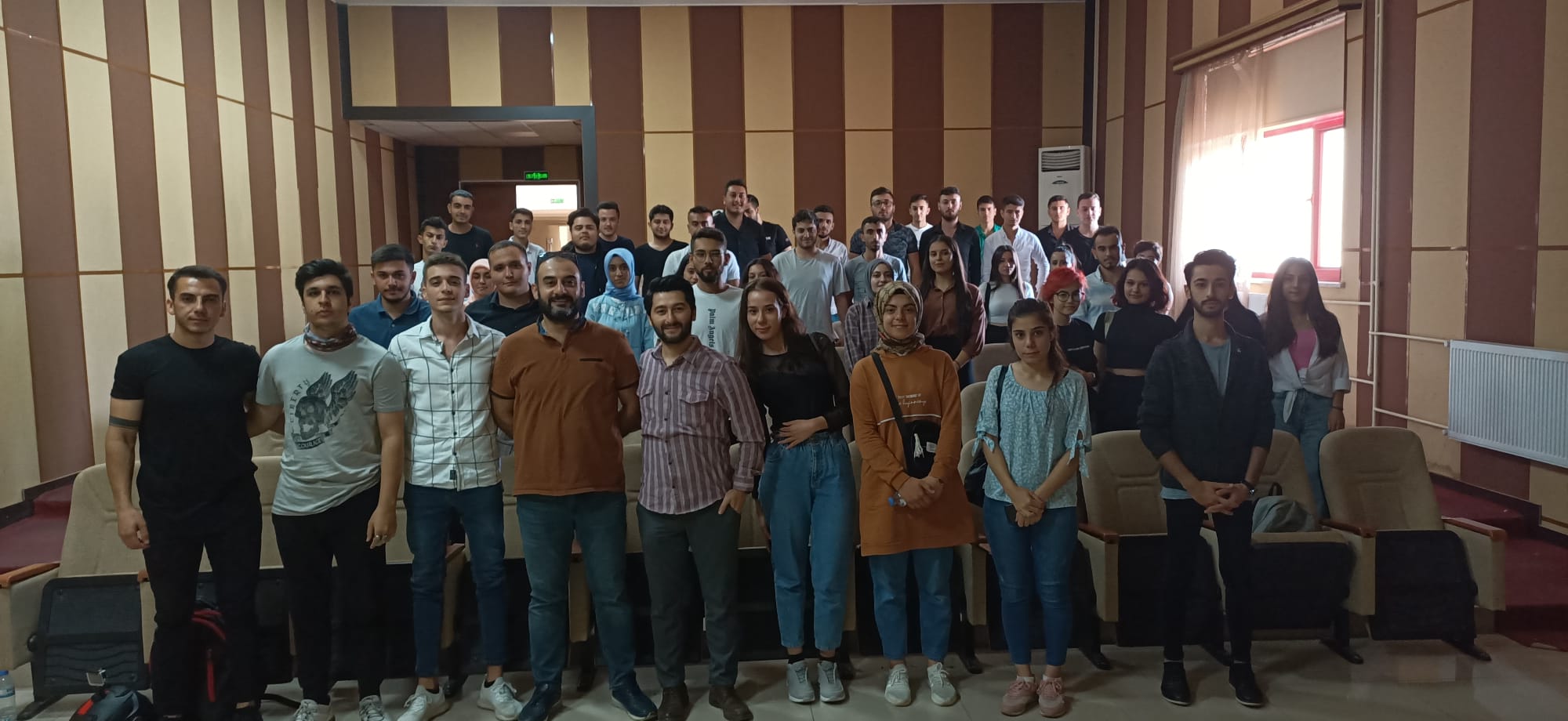 2022-2023 EĞİTİM-ÖĞRETİM YILI PAZARLAMA VE REKLAMCILIK BÖLÜMÜ ÖĞRENCİLERİNE ORYANTASYON EĞİTİMİ YAPILDI.